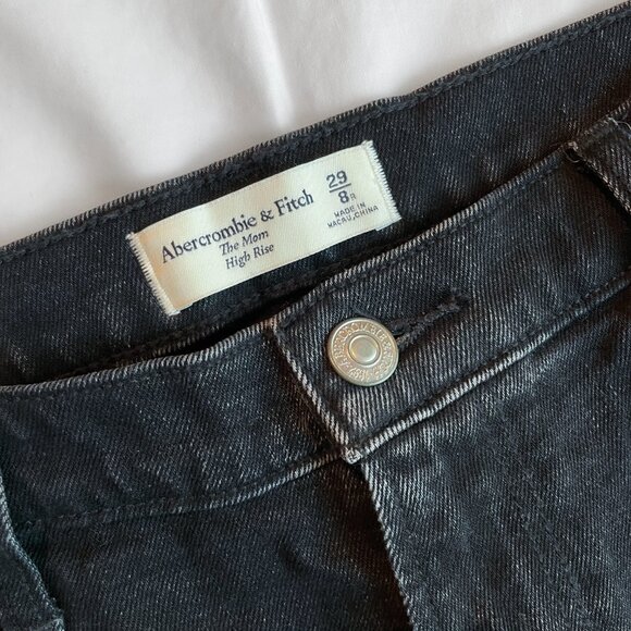 Abercrombie & Fitch High Rise Mom Jean - Picture 4 of 6